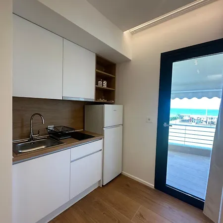 Mare Daire Stavros (Thessaloniki)