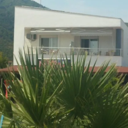 Mare Beach * Ставрос